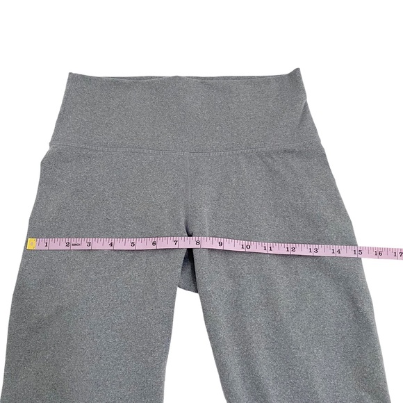 Fabletics Heather Gray Cropped Define Leggings, Size XS* (See below) - Picture 8 of 12